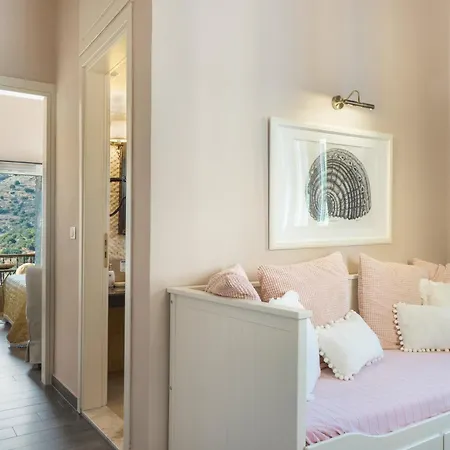 No 5 One Bedroom Nautilus